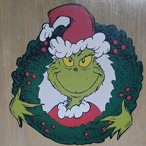 Grinch wooded wreath 16"